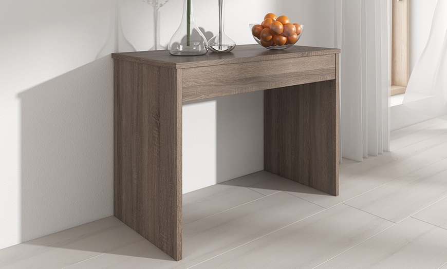 Image 5: Extending Table/Console