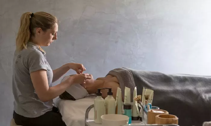 Modelage du corps, des mains et des pieds