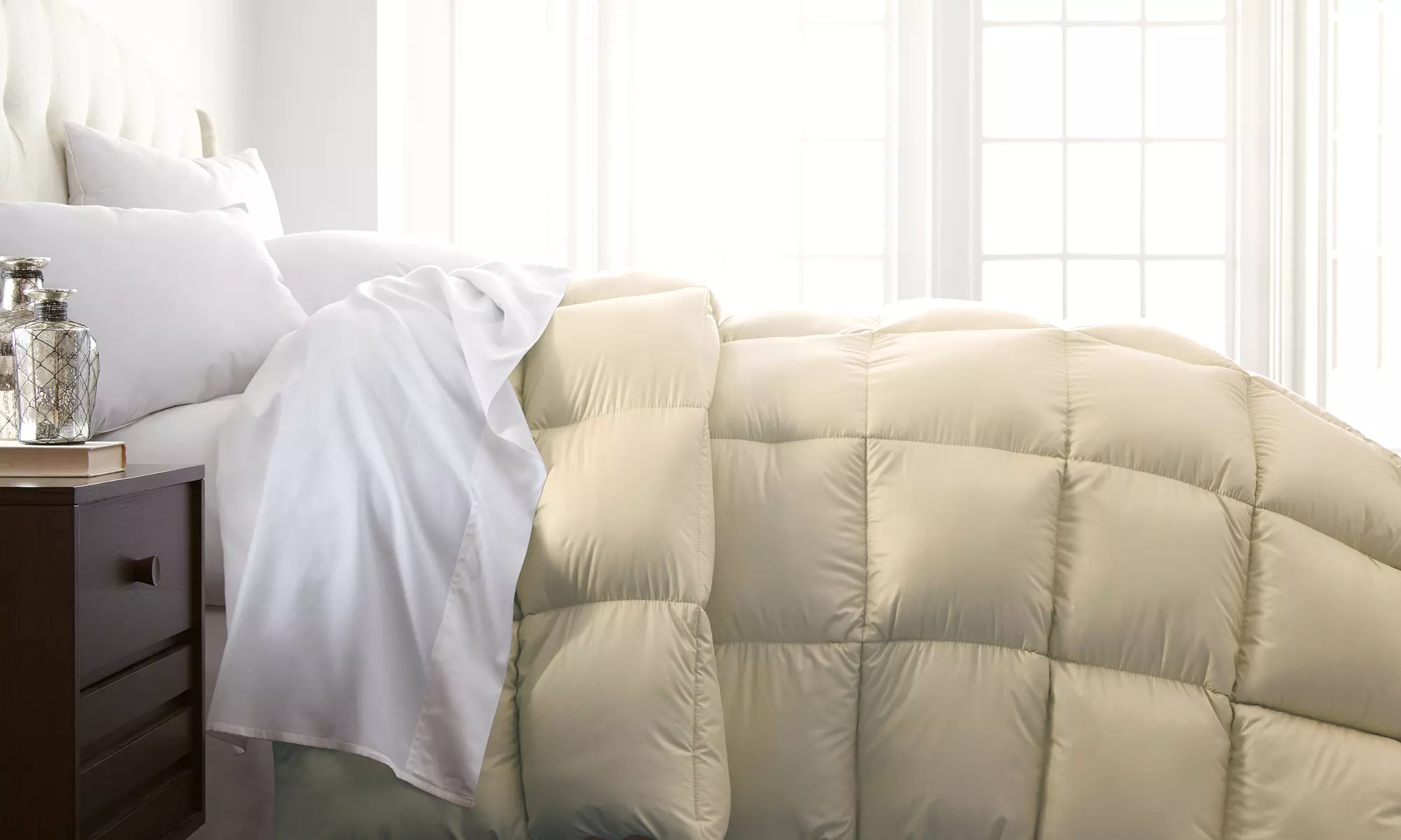 Hotel 5th Avenue Milano Collection Down-Alternative Comforter (Twin)  - Primary Image