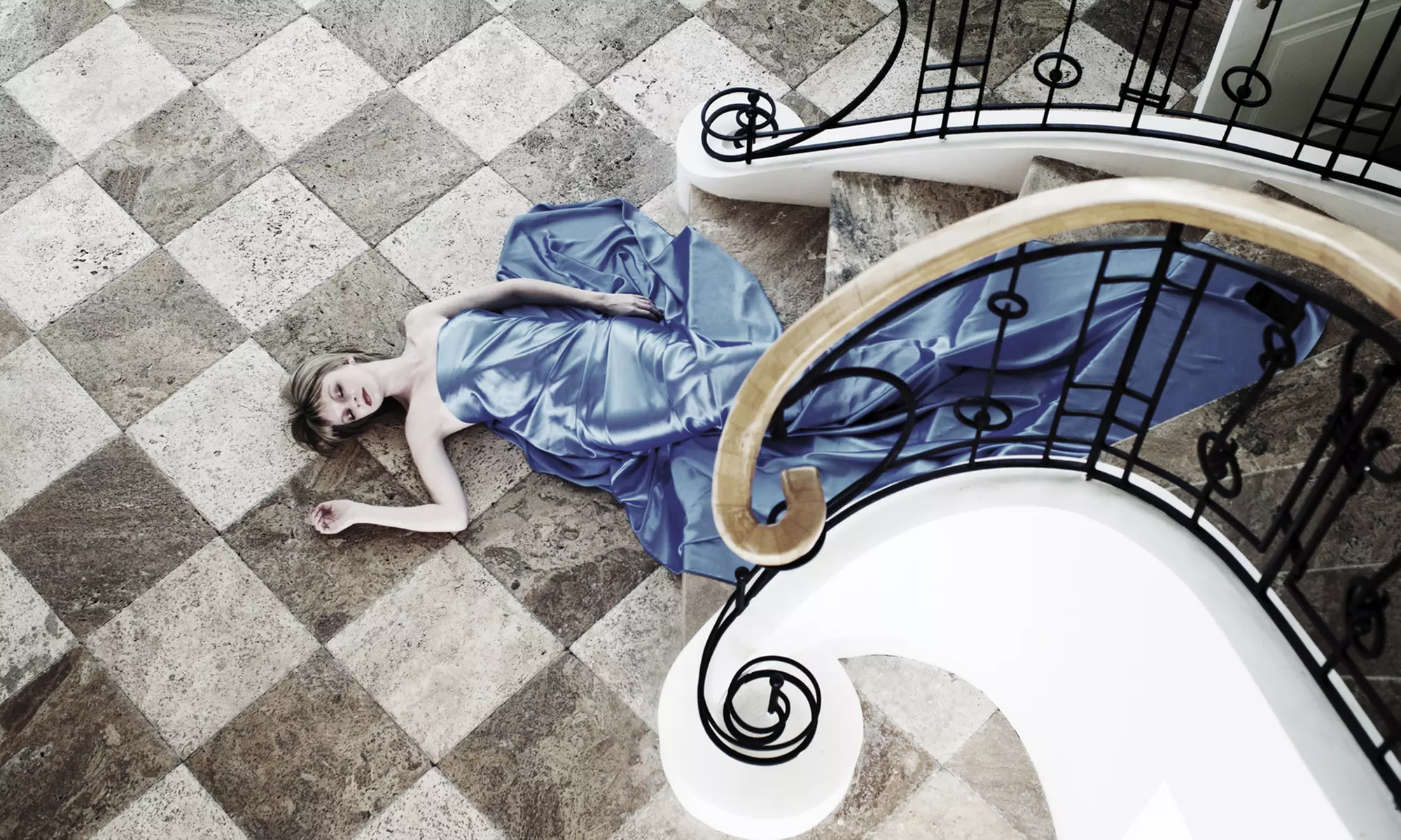 Hampshire: Murder Mystery Evening Package for Two; with Option for Overnight Stay with Breakfast at Warbrook House - Primary Image