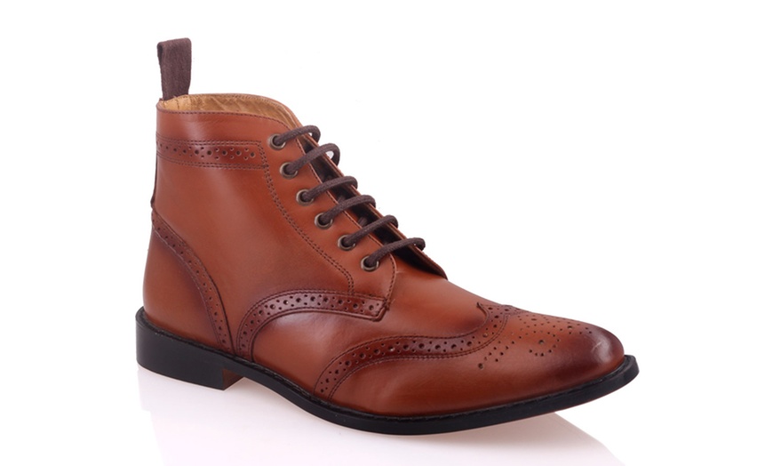 Image 16: Men's Brogue Boots