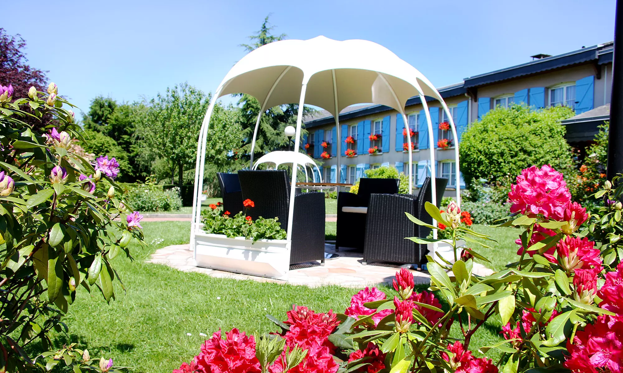 Normandie: 1 ou 2 nuits 4* avec petit déj et dîner "plaisir" en option pour 2 à La Bertelière Rouen,The Originals Relais - Primary Image