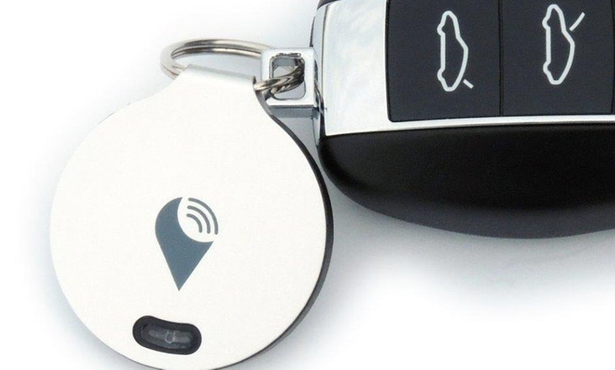 Image 7: TrackR Bravo Device