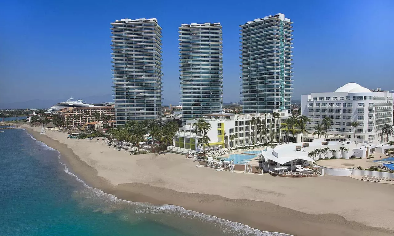 ✈3 or 5 Nt All-Incl. Hacienda at Krystal Grand PVR from Travel by Jen