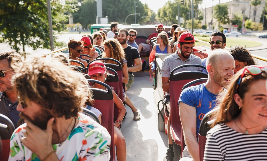 Image 7: ¡Descubre Palma de Mallorca con nuestro tour en autobús! 