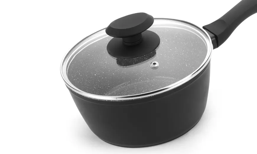 Image 4: Russell Hobbs Cookware Set
