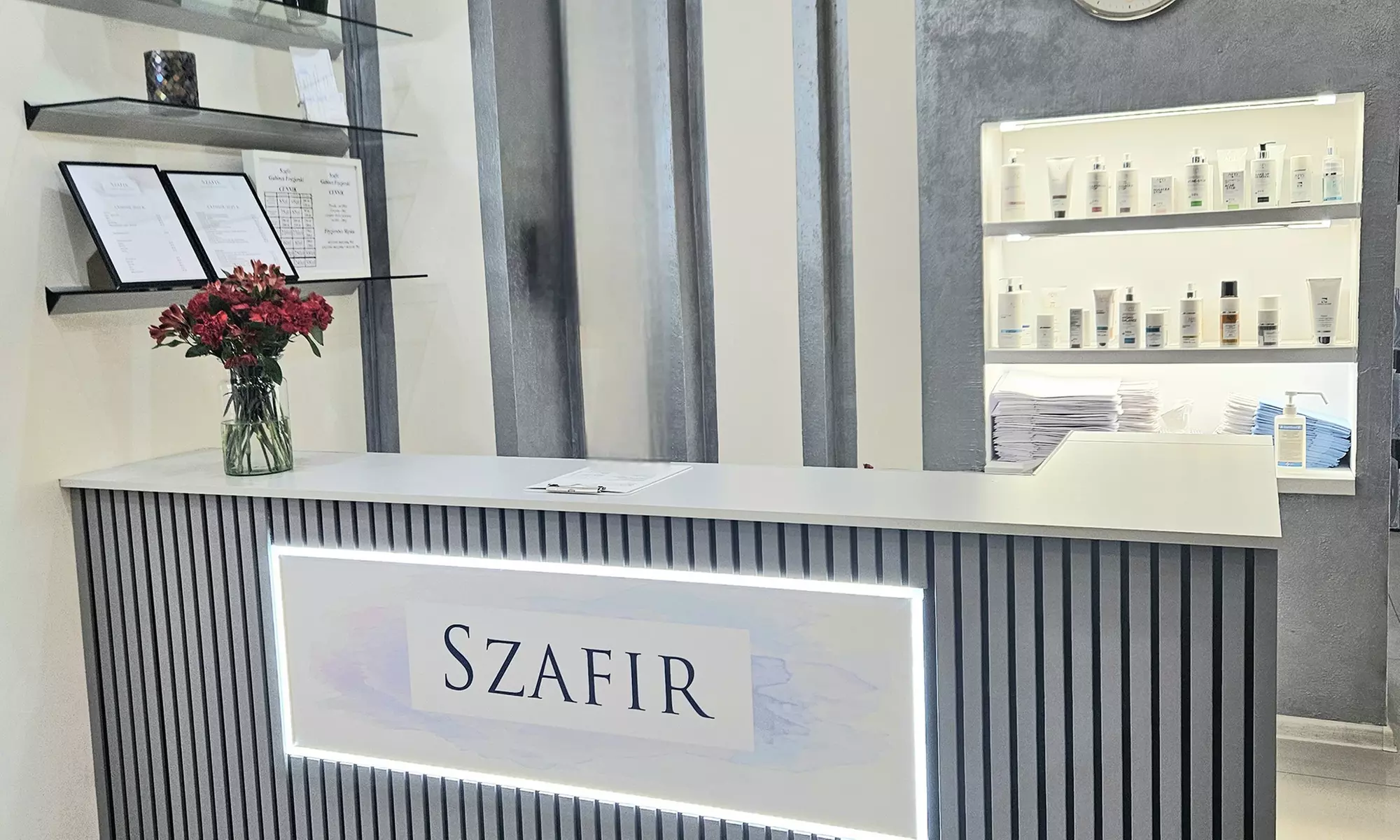 Odmień swoją fryzurę: strzyżenie męskie i damskie lub koloryzacja