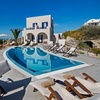 Image 4: ✈ Santorini Break With Flights