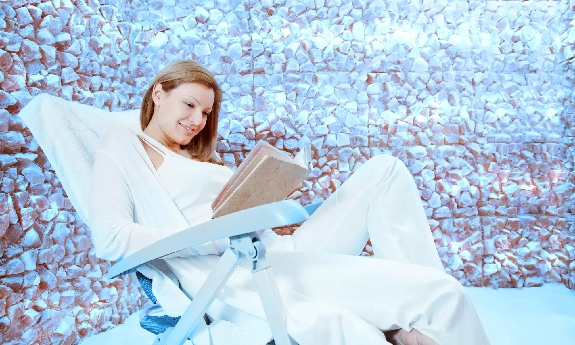 1 or 3 40-Min Salt halotherapy Sessions For 1 or 2 + Essential Oil