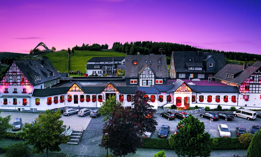 Image 1: Winterberg: 2 Nächte inkl. Frühstück, 3-Gänge-Dinner und Wellness