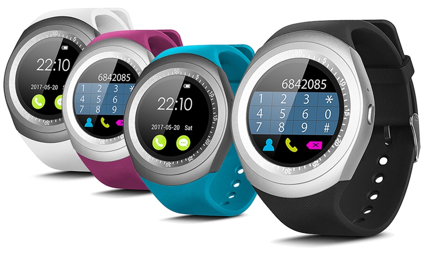 Image 1: Smartwatch con diseño deportivo