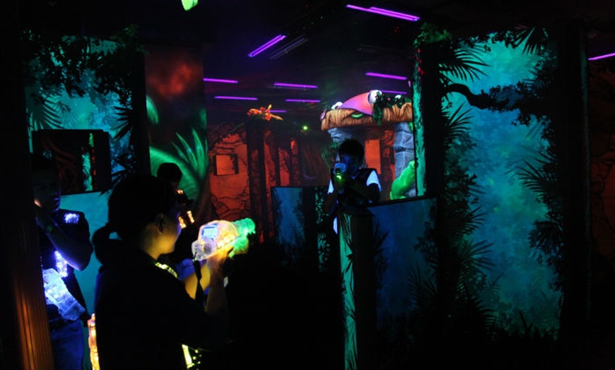 Image 4: Laser Tag Game For Two