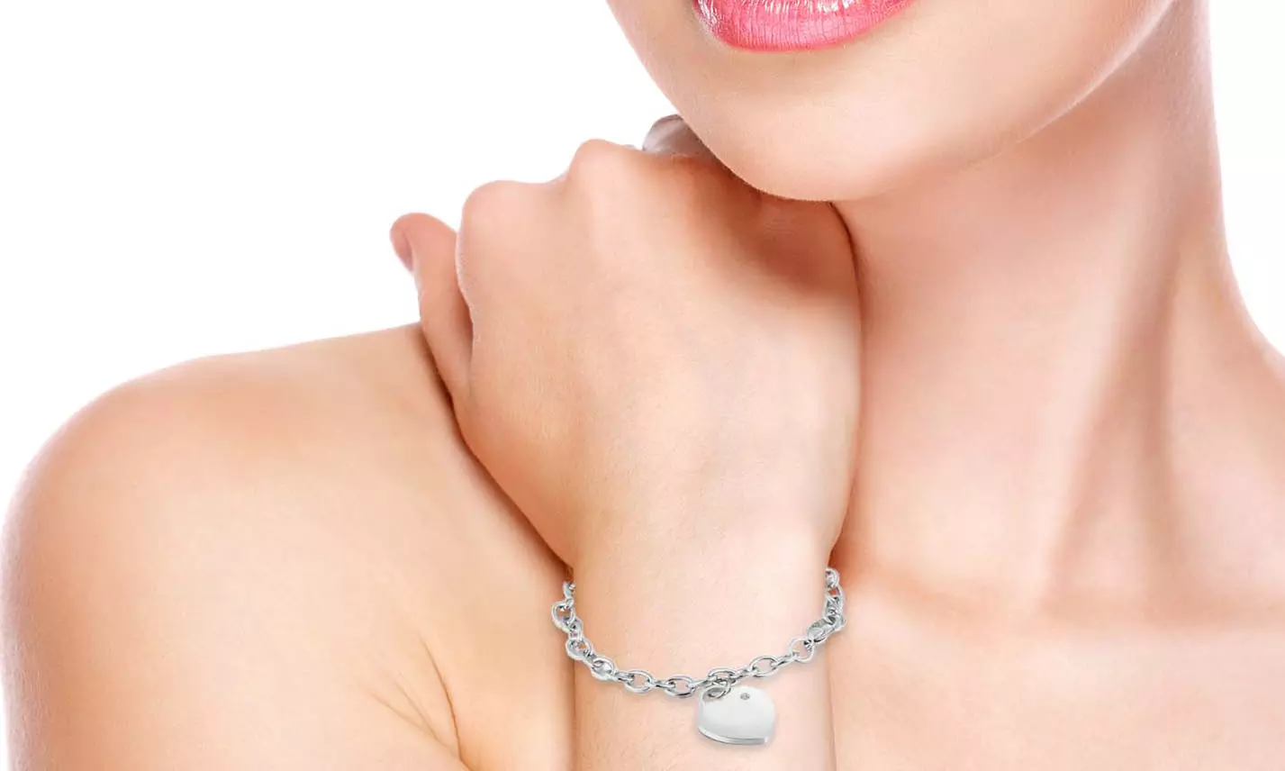 Bracelets ornés de cristaux de Swarovski® avec breloques Eira Wen®