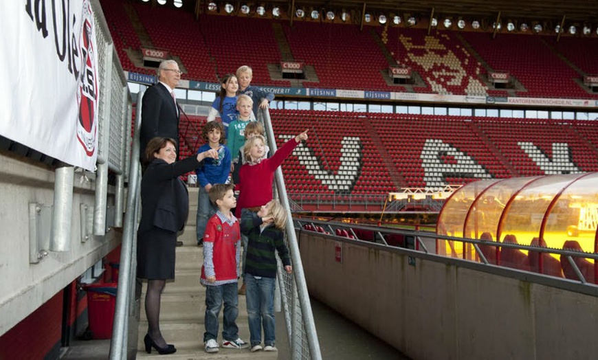 Image 3: FC Twente stadiontour + sjaal