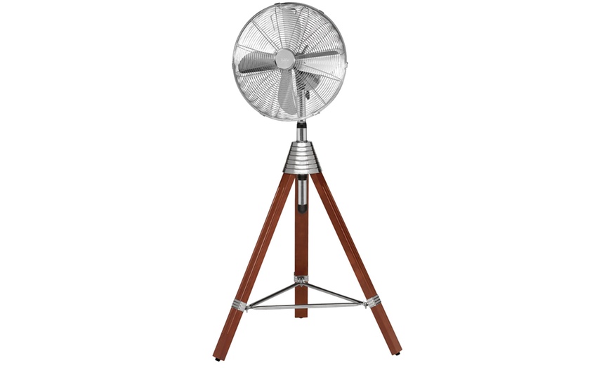 Image 2: Ventilator op tripod van AEG