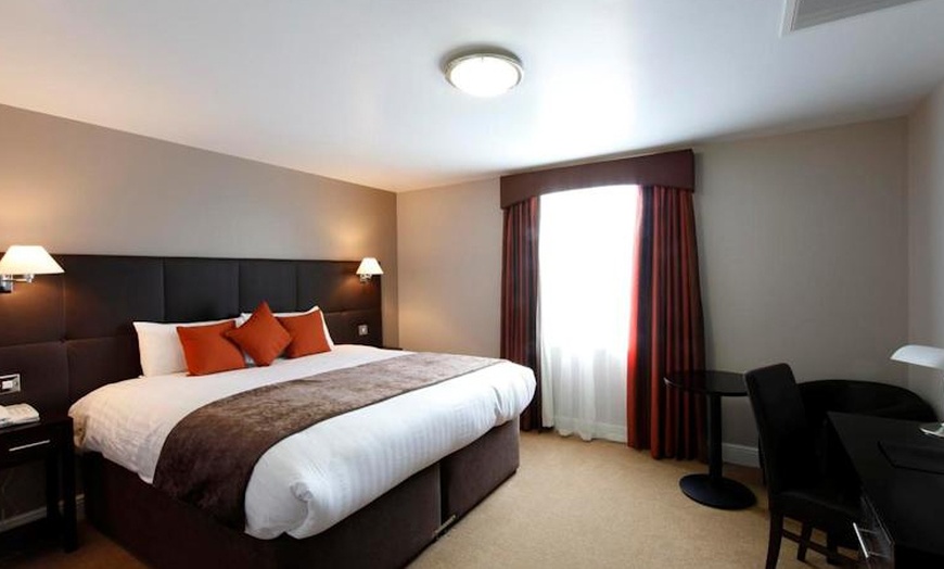 Image 4: Shropshire: 1- or 2-Night 4* Stay with Breakfast