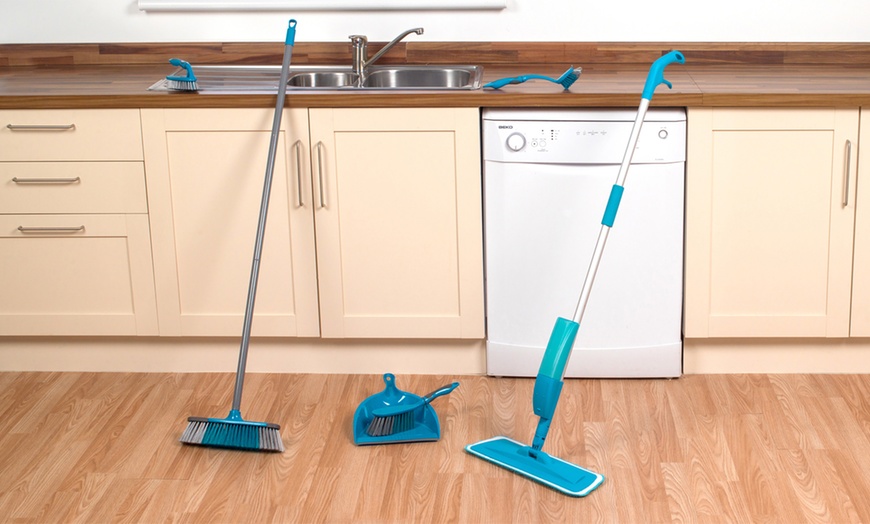 Image 1: Beldray Telescopic Spray Mop