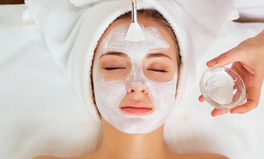 Image 3: Massage or Facial, Pool, Champagne & More @ The Spa and Salon - Westin