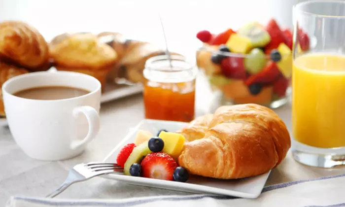 Gourmet Frühstück inkl. Orangensaft oder Prosecco für 2 oder 4 Personen bei Café Ana (36% sparen) - Primary Image