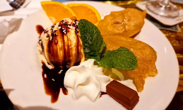 Peking-Ente serviert als 4-Gänge-Menü inkl. Aperitif für 4 Personen