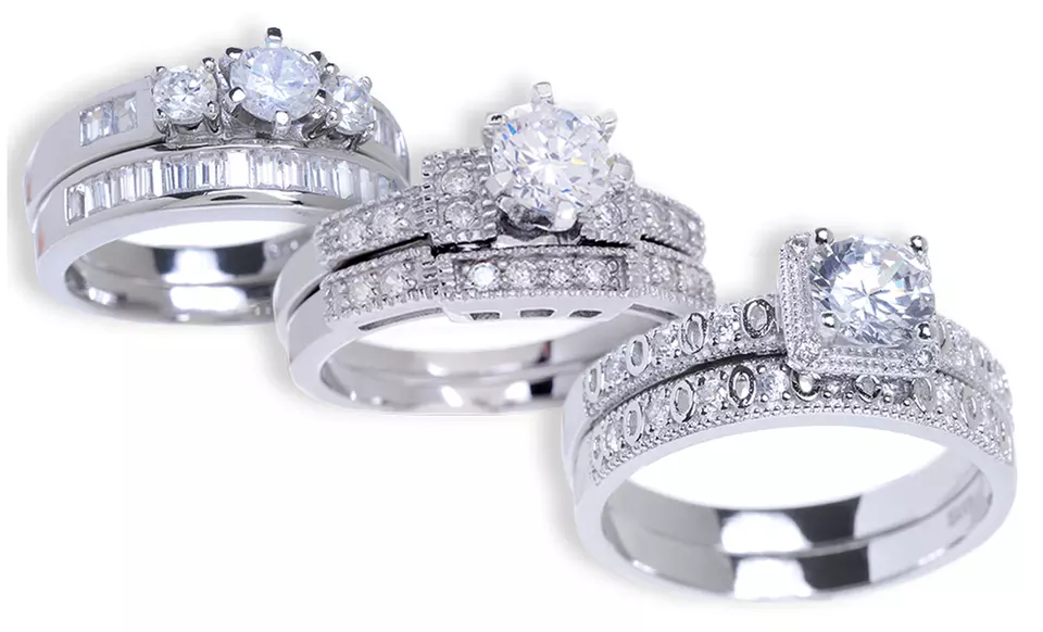 18-Karat Gold Engagement- and Wedding-Ring Sets - Primary Image