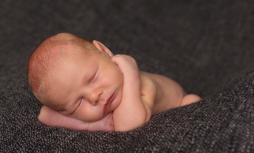 Image 1: Newborn Baby Photoshoot