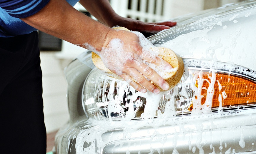 Image 1: Chouchoutez votre véhicule avec TOP Lavage