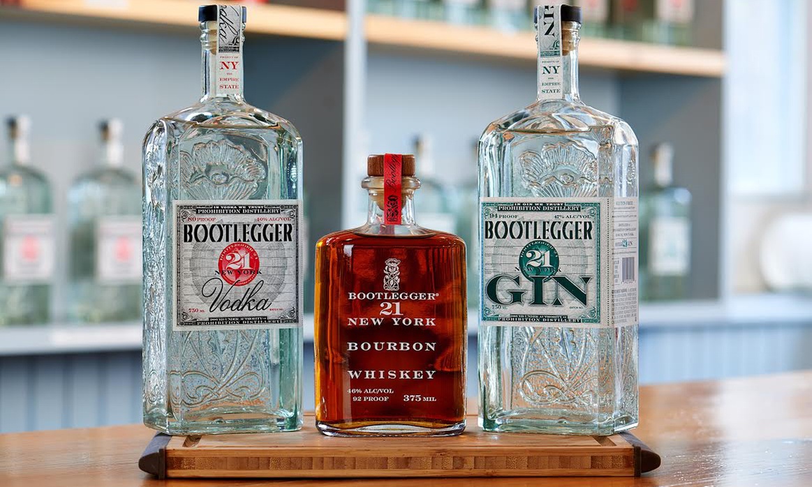 Distillery Tour & Barrel House Experience with Souvenir Glasses
