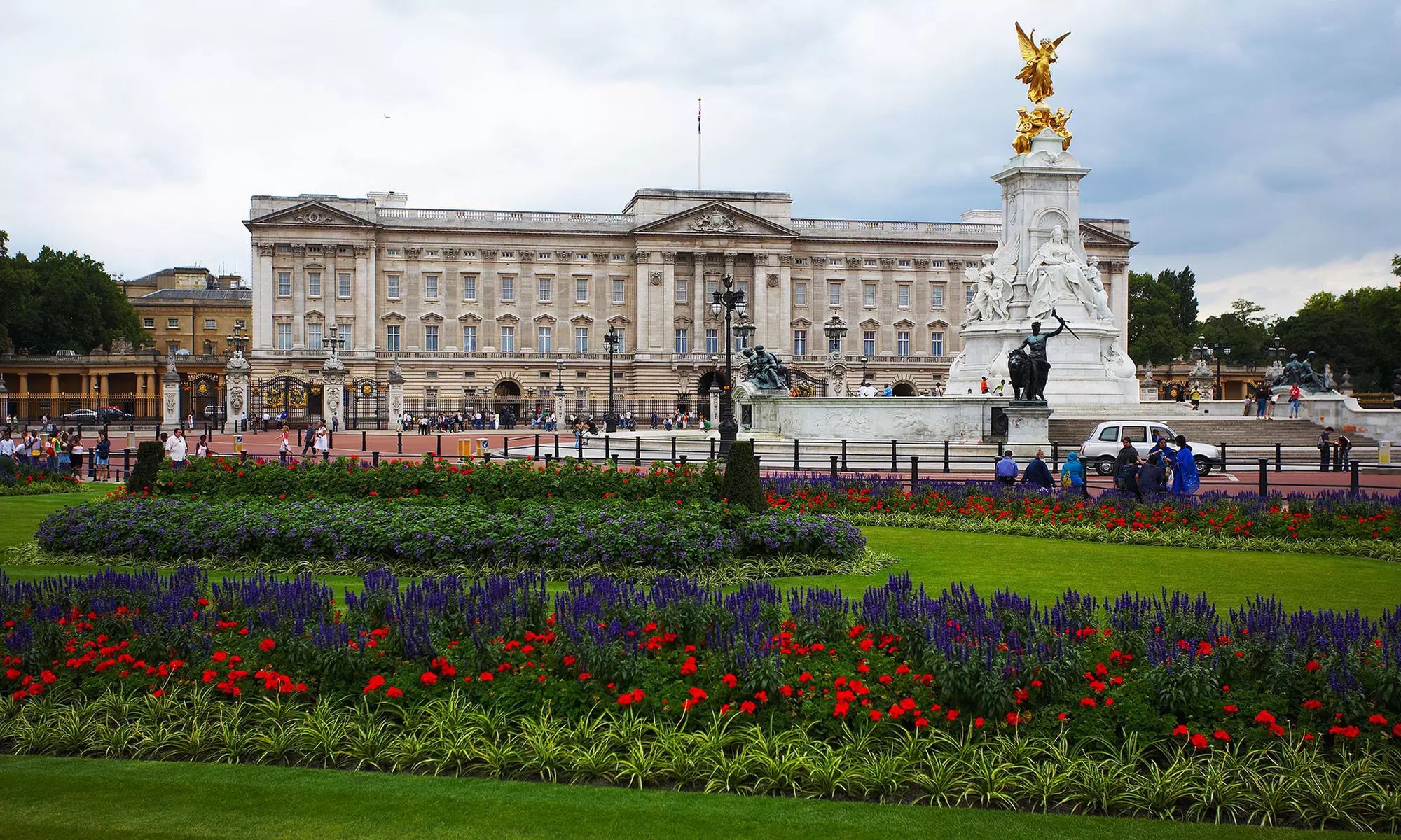 ✈ 6-Day London Trip  with Hotels & Air from TripToGo