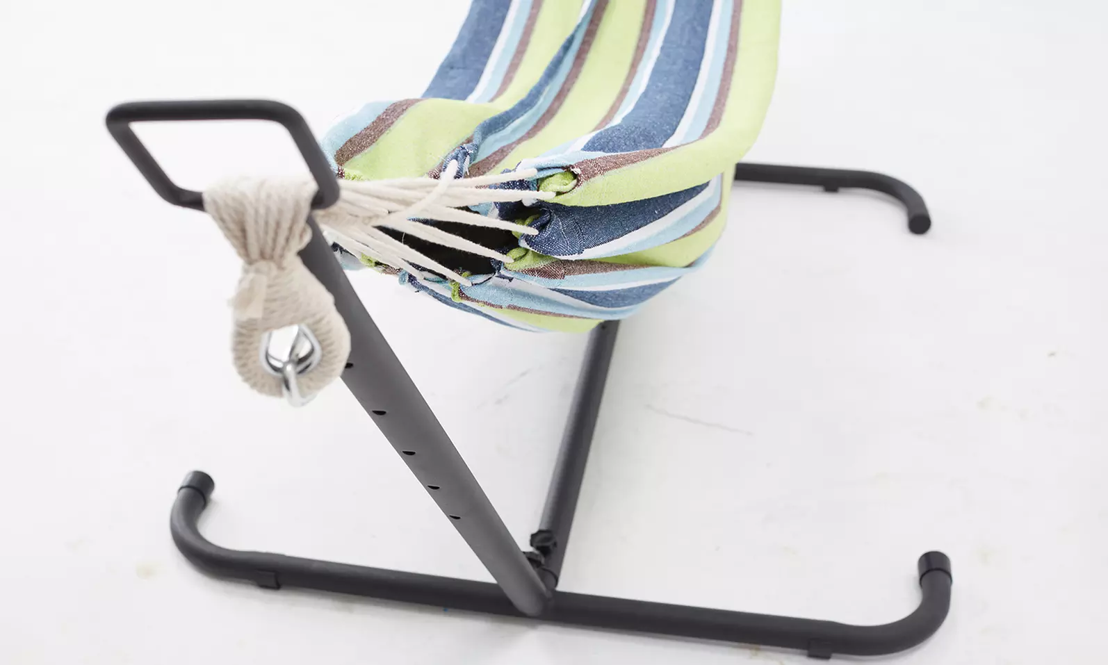 Hamac en toile Kocoon avec support "Saguedo"