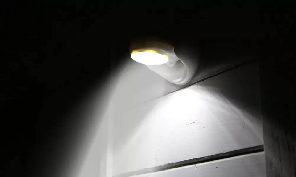 Motion Activated Cordless Light with 7 LED Bulbs - Second Medium