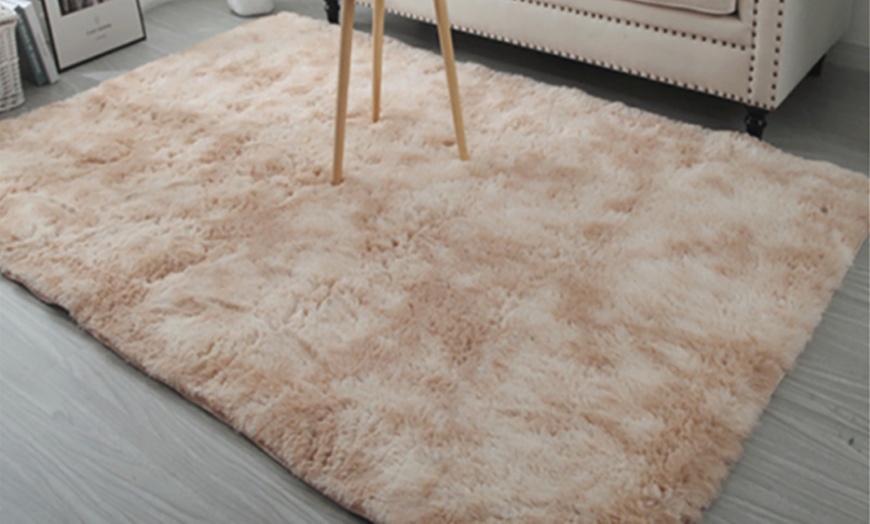 Image 7: Rectangular Faux Fur Carpet