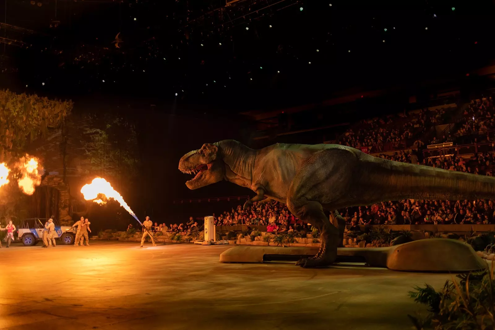 Jurassic World Live Tour (February 27–March 1) - Second Medium