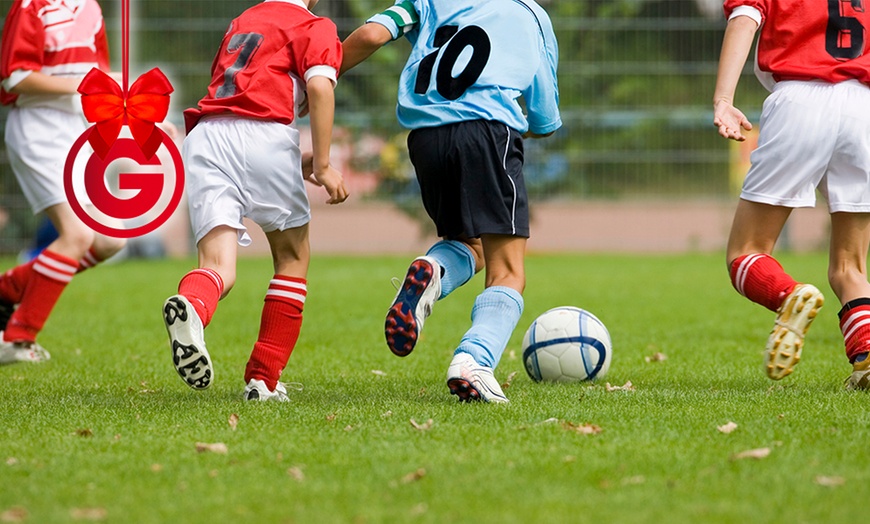 Image 1: Children's Football Party