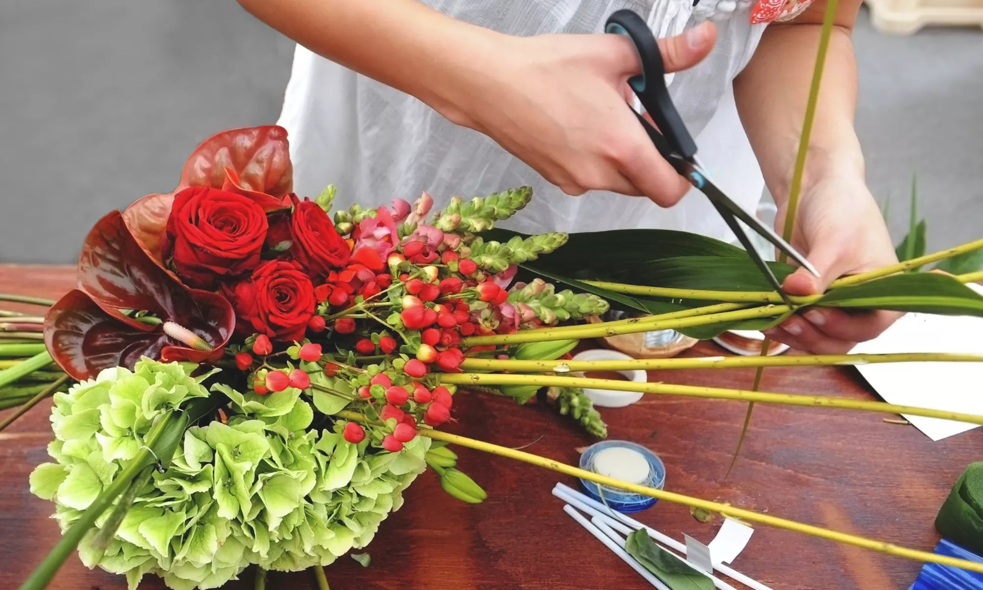 C$69 for a Two-Hour Seasonal Flower-Arranging Workshop at Vivio Flower Gallery (C$150 Value) - Primary Image