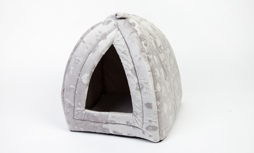 Image 4: Faux Fur Igloo Cat Bed