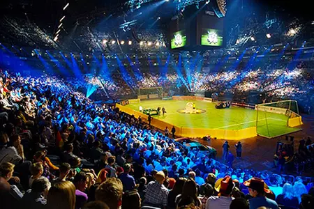 Köln: 2 Tage für Zwei im 4*Ramada Hotel Köln Hürth inkl. Tickets für die TV total Autoball-WM 2014 am 7. Juni für 128 € - Primary Image