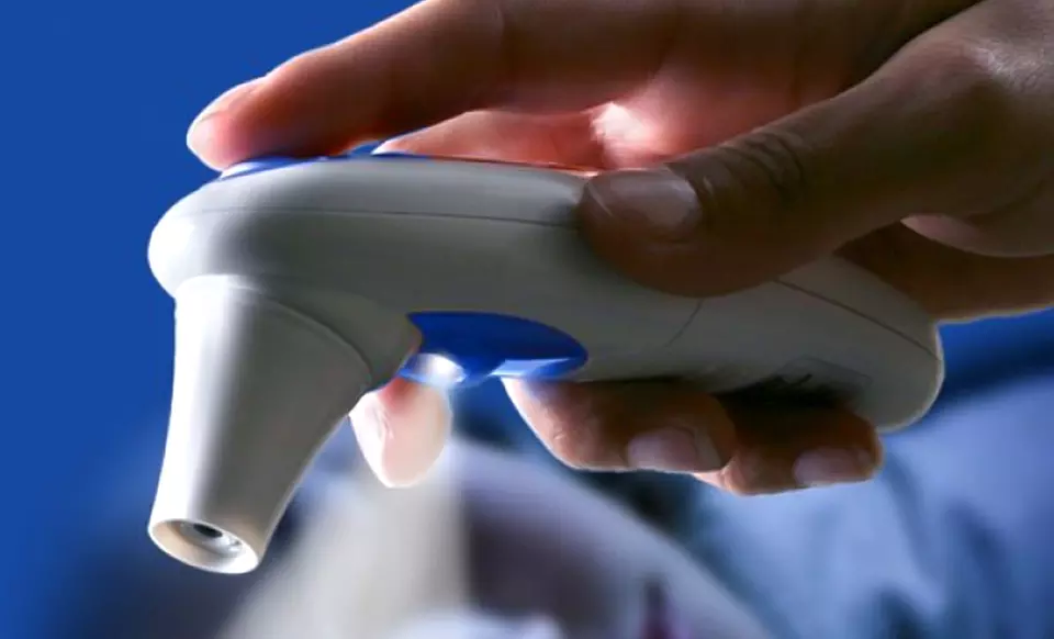 $13.99 for a Mobi DualScan Digital Thermometer for Ears and Foreheads ($39.95 List Price). Free Returns. - Second Medium