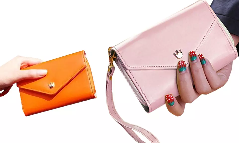 1 ou 2 petits portefeuilles en similicuir - Primary Image