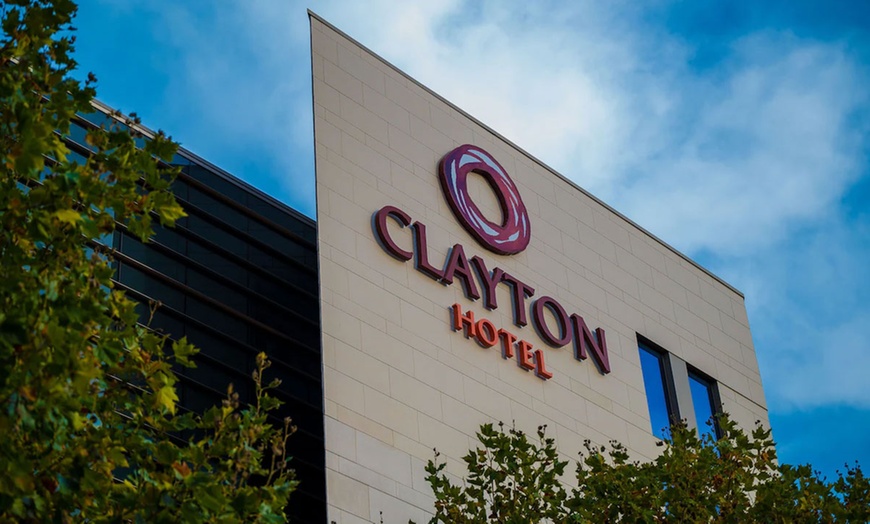 Image 14: 4* Birmingham Stay for 2 with Breakfast & Dinner