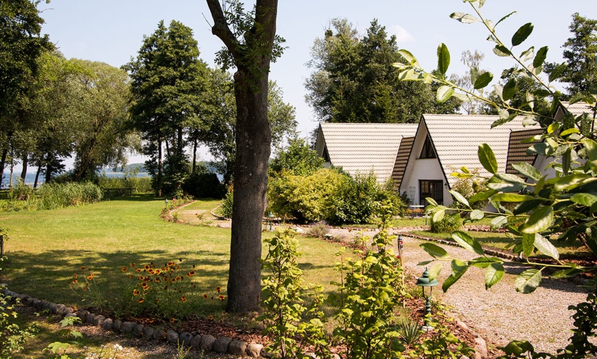 Image 4: Urlaub am Schweriner See für Zwei im Ferienhaus inkl. Wasser & Sekt