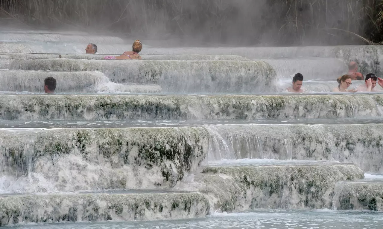 Terme di Saturnia: soggiorno per 2 con colazione, aperitivo e cena