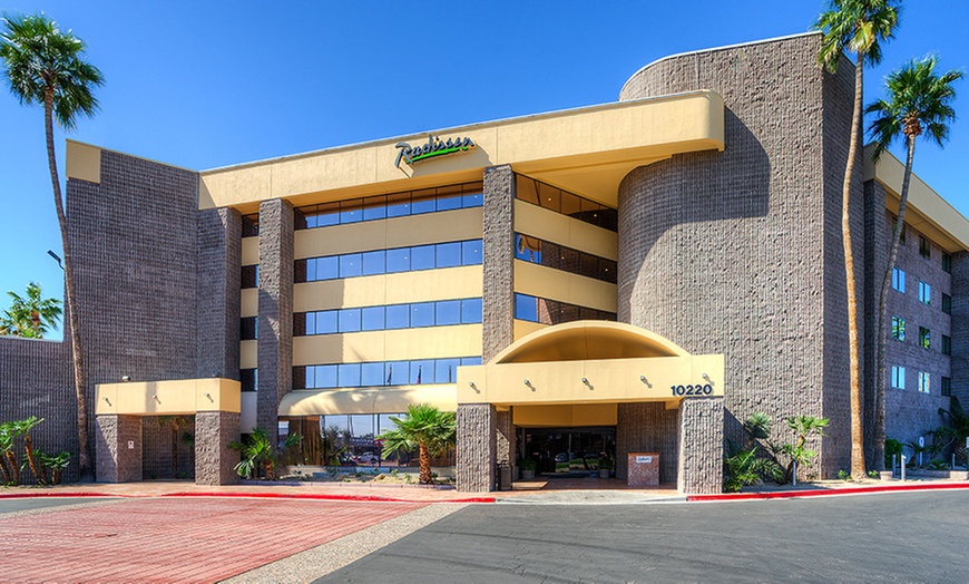 Revamped North Phoenix Hotel - Radisson Hotel Phoenix North | Groupon