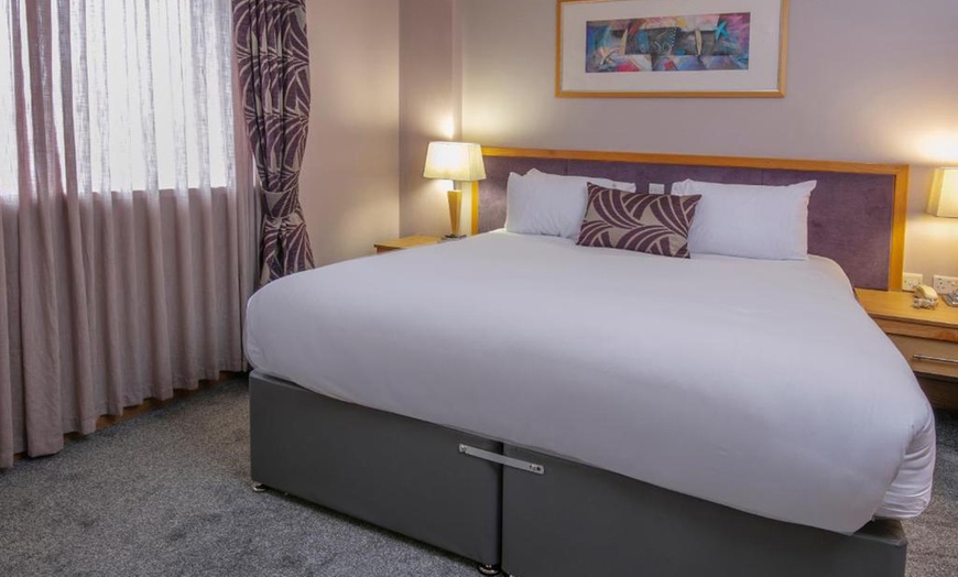 Image 11: 4* Knowsley: Standard King Room Stay w/Breakfast, Spa Treatment & More