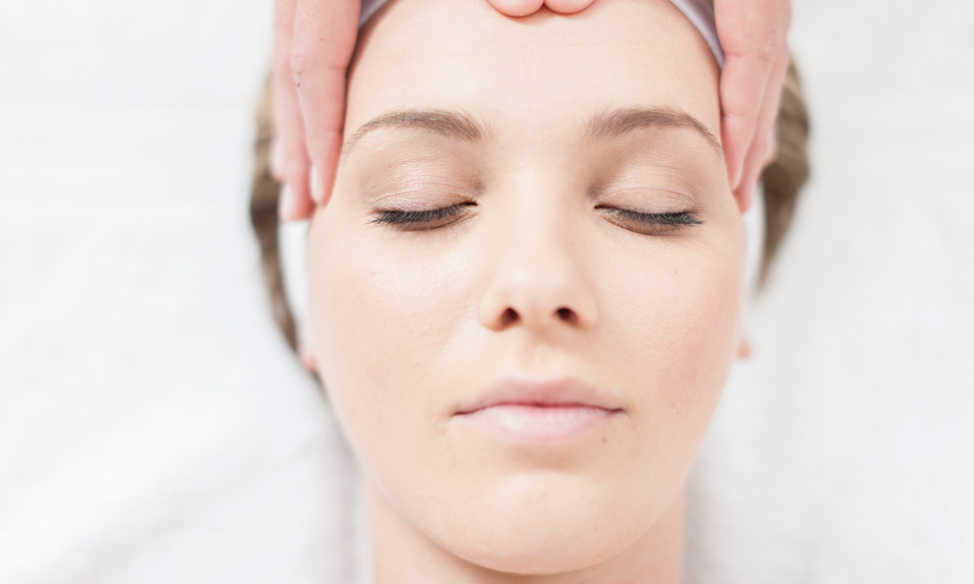 Up to 69% Off on Facelift - Non-Surgical at Royal Beauti Bar