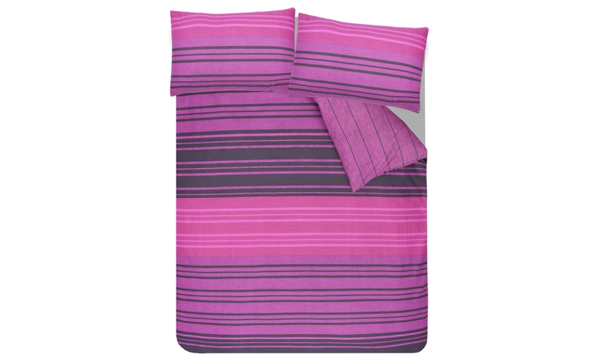 Image 12: Smart Living Reversible Textured Stripe Duvet Set 