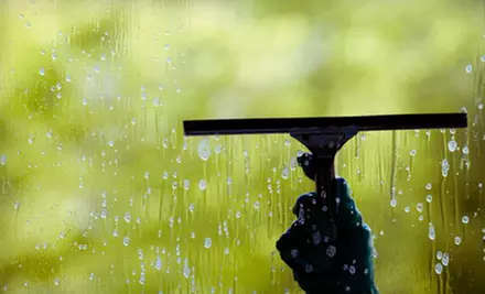 Cleaning of 10 or 20 Windows from Central Window Cleaning (Up to 61% Off) - Primary Image