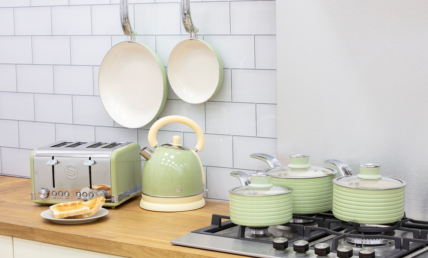 Image 7: Swan Cookware Set