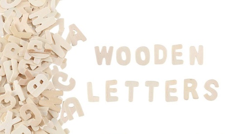 Box con 130 lettere in legno per decoupage