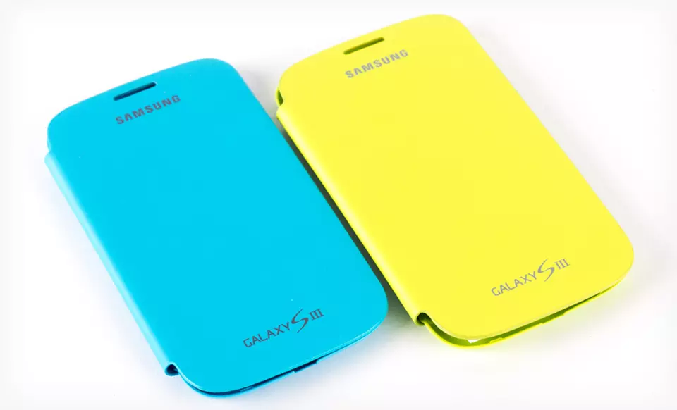Samsung Galaxy 3 and Galaxy Note 2 Flip Covers (84% Off). Multiple Compatibilities and Colors Available. Free Returns. - Second Medium